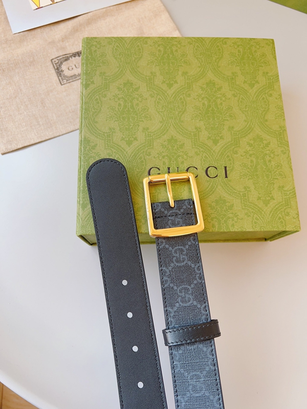 スーパーコピーグッチベルト着用イメージ